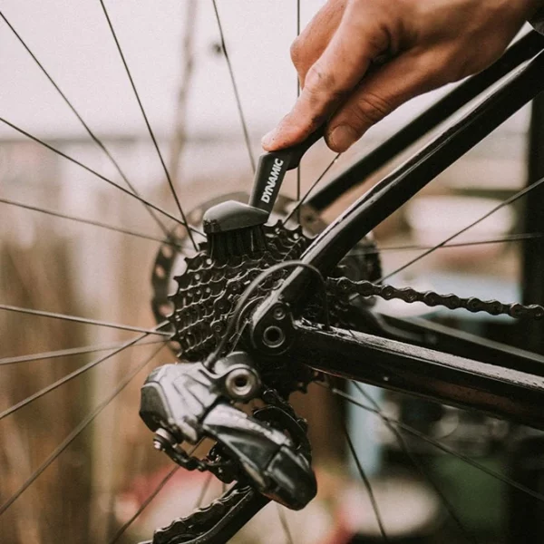 Dynamic Drivetrain Detailing Brush - Imagen 3